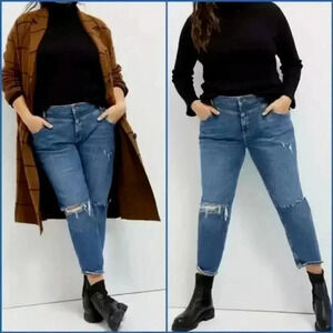 Anthropologie Pilcro Boyfriend Distressed  Jeans Size 25